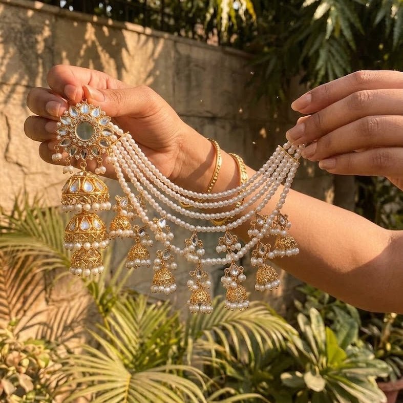 Shaahi Gulnaar Sahara Earrings