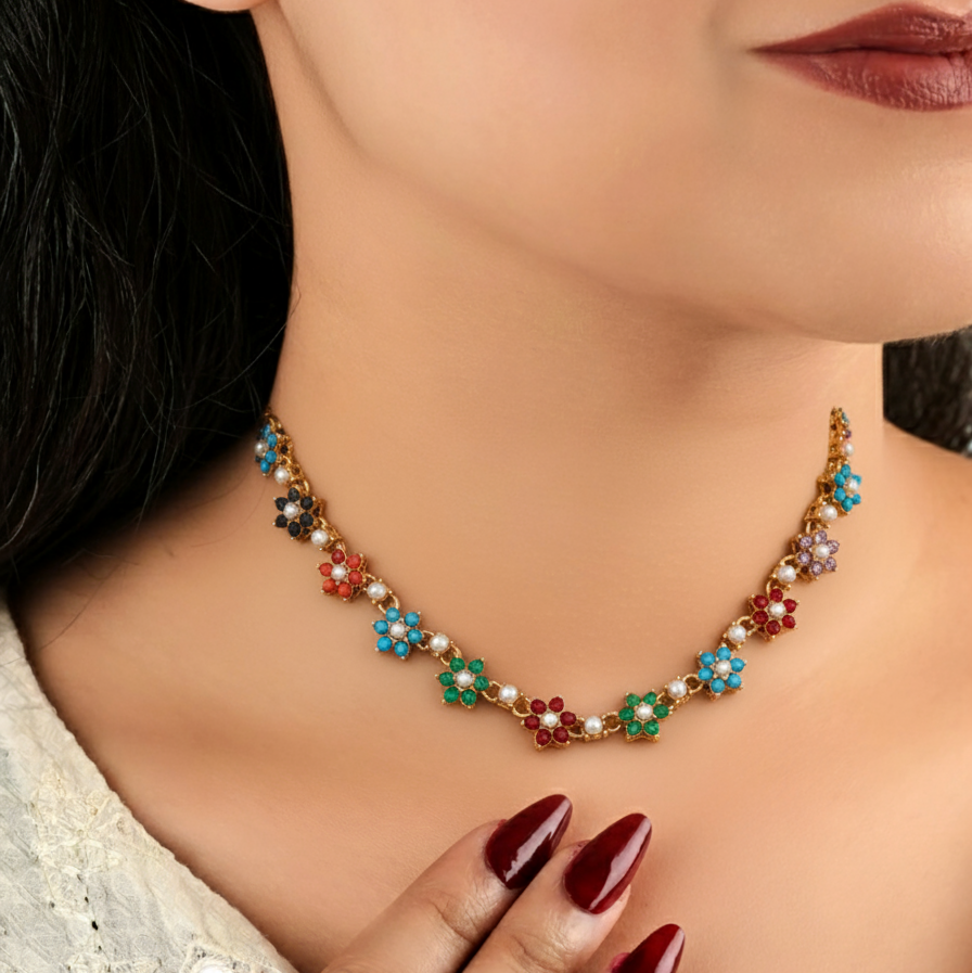 BLESSED BLOOM NECKLACE WITH EARRING