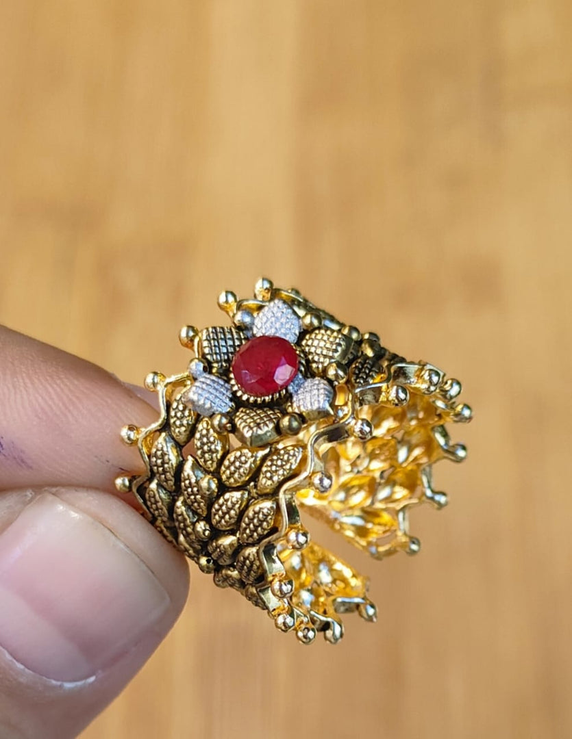 Curated Ring