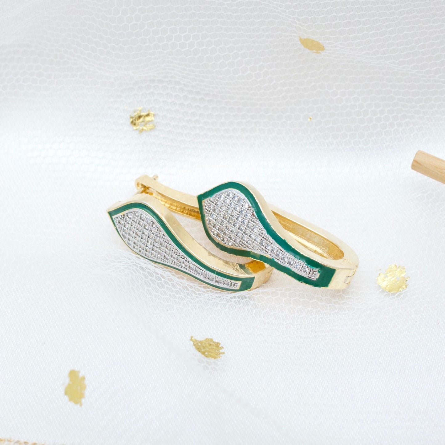 Mary Gold Earring