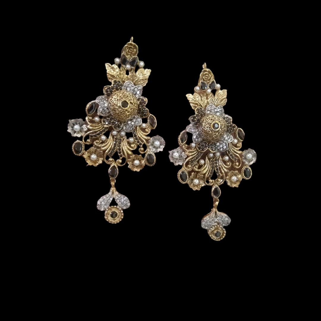Kairi Zirconia with Crystal Earing 02