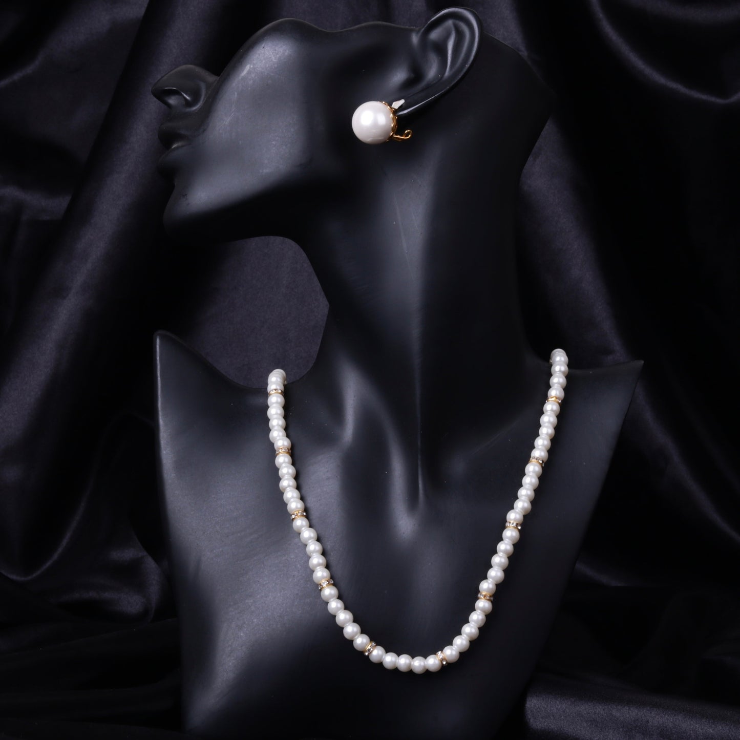 Mother of Pearl With Mala Necklace