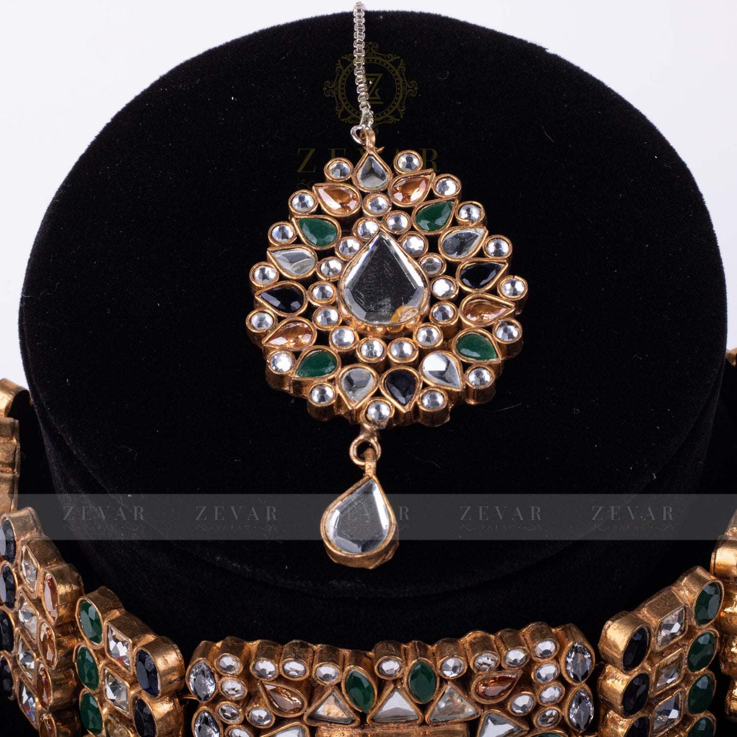 Stunning Kundan Set - 018