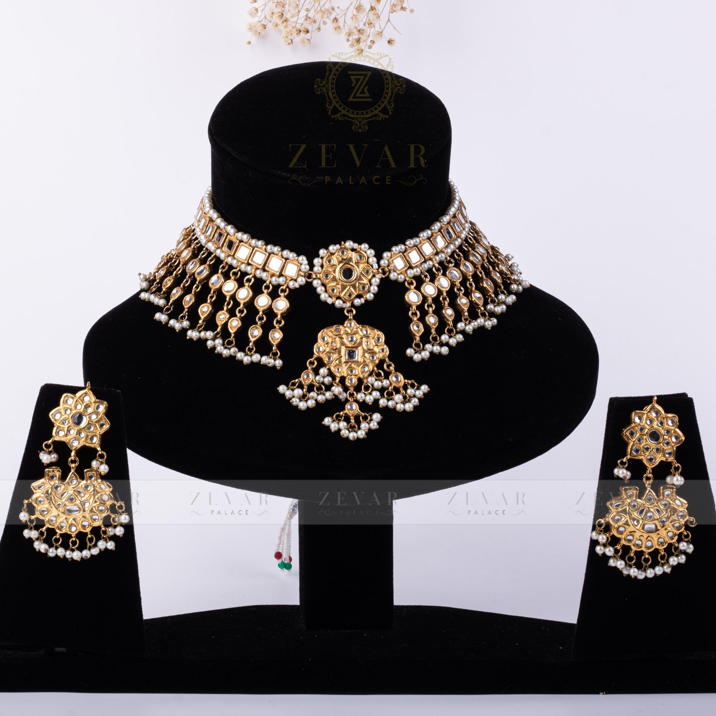 Stunning Kundan Set - 019