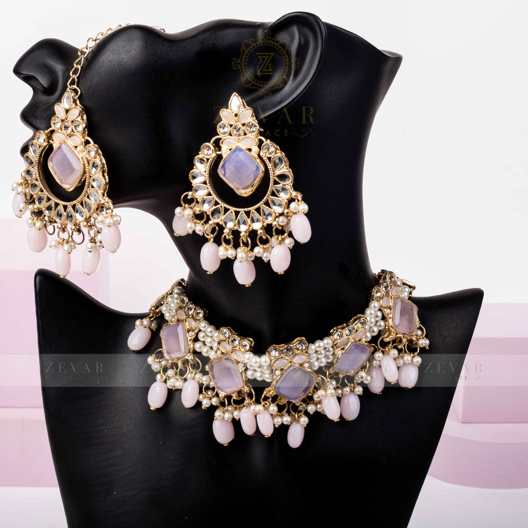 Stunning Kundan Set - 051