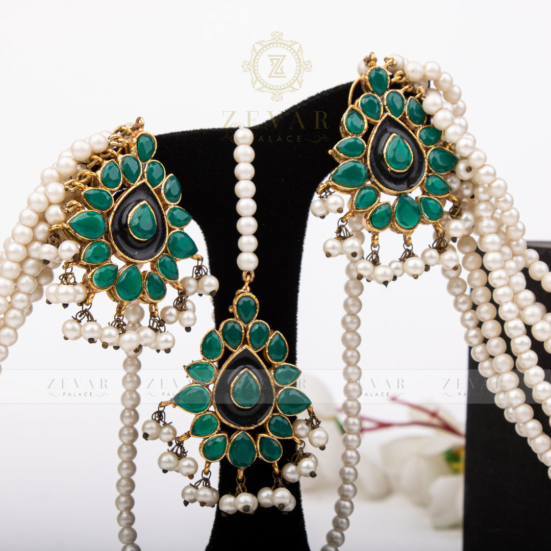 Pearl Sahara Earring & Teeka