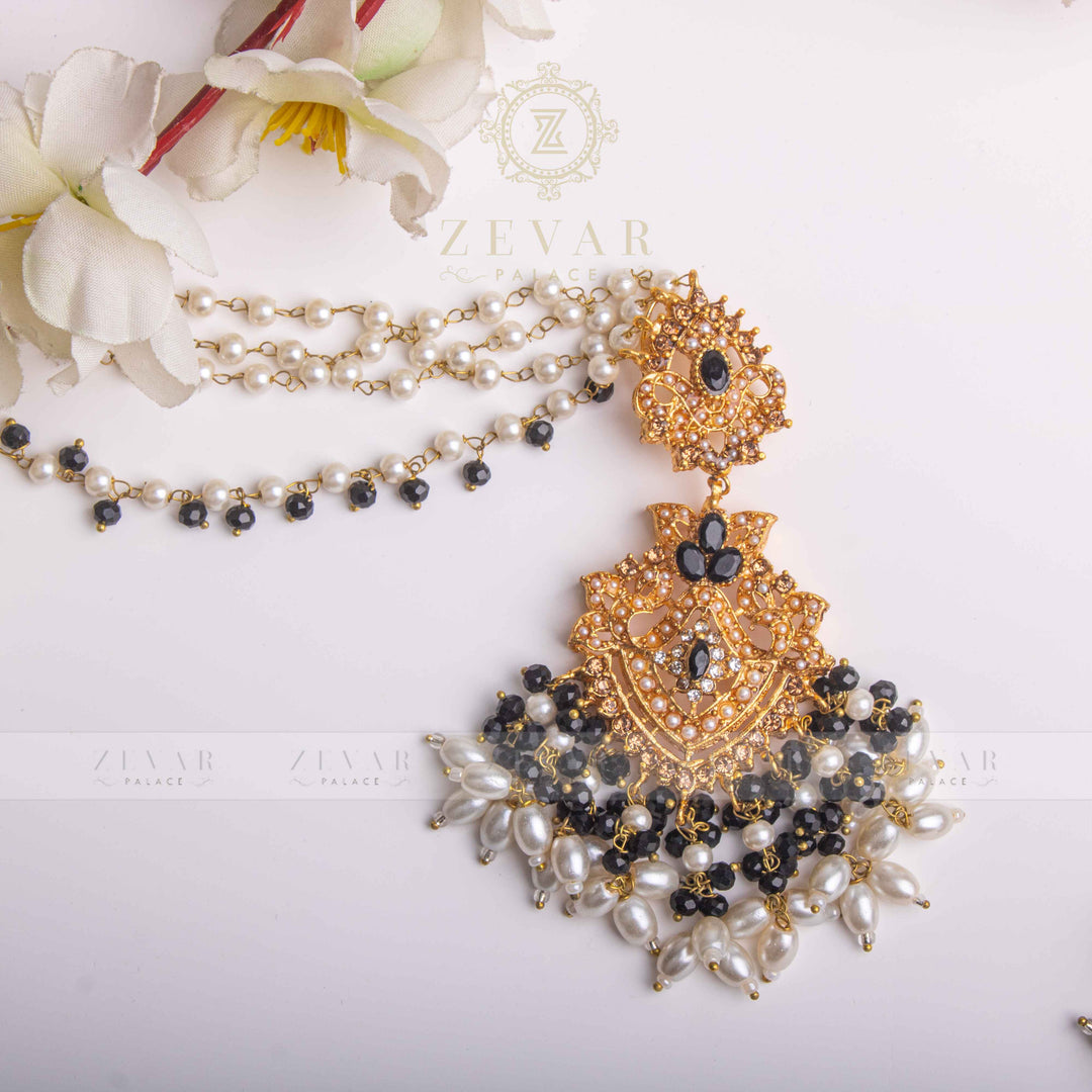 Sahara Earring & Teeka Black