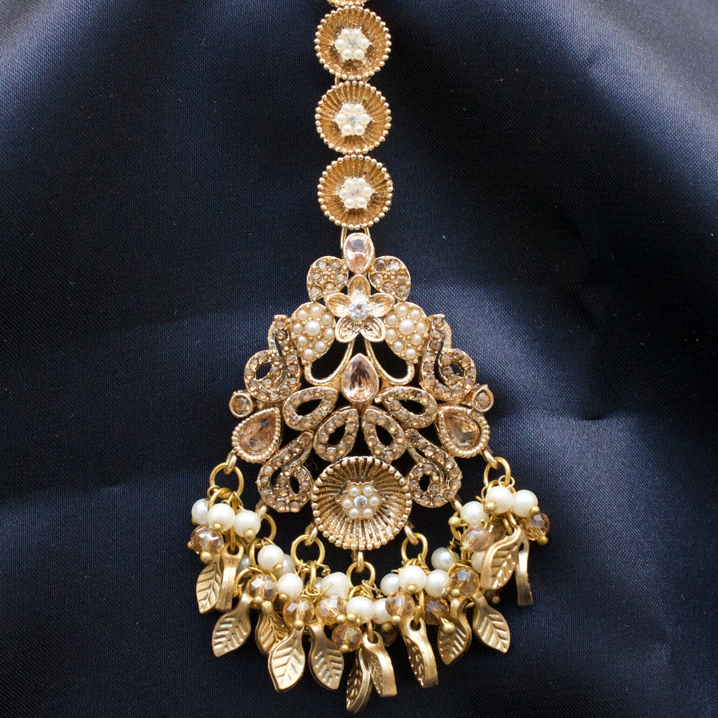Traditional Kundan Necklace Set