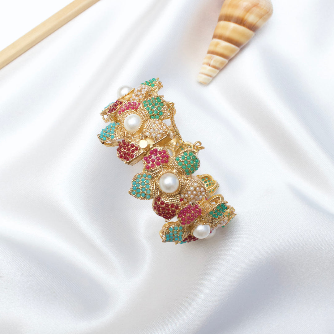 Single Pearl Naurattan Bangle