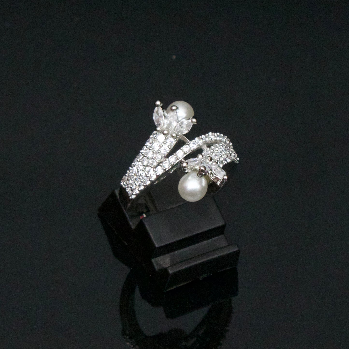 Double Pearl Ring