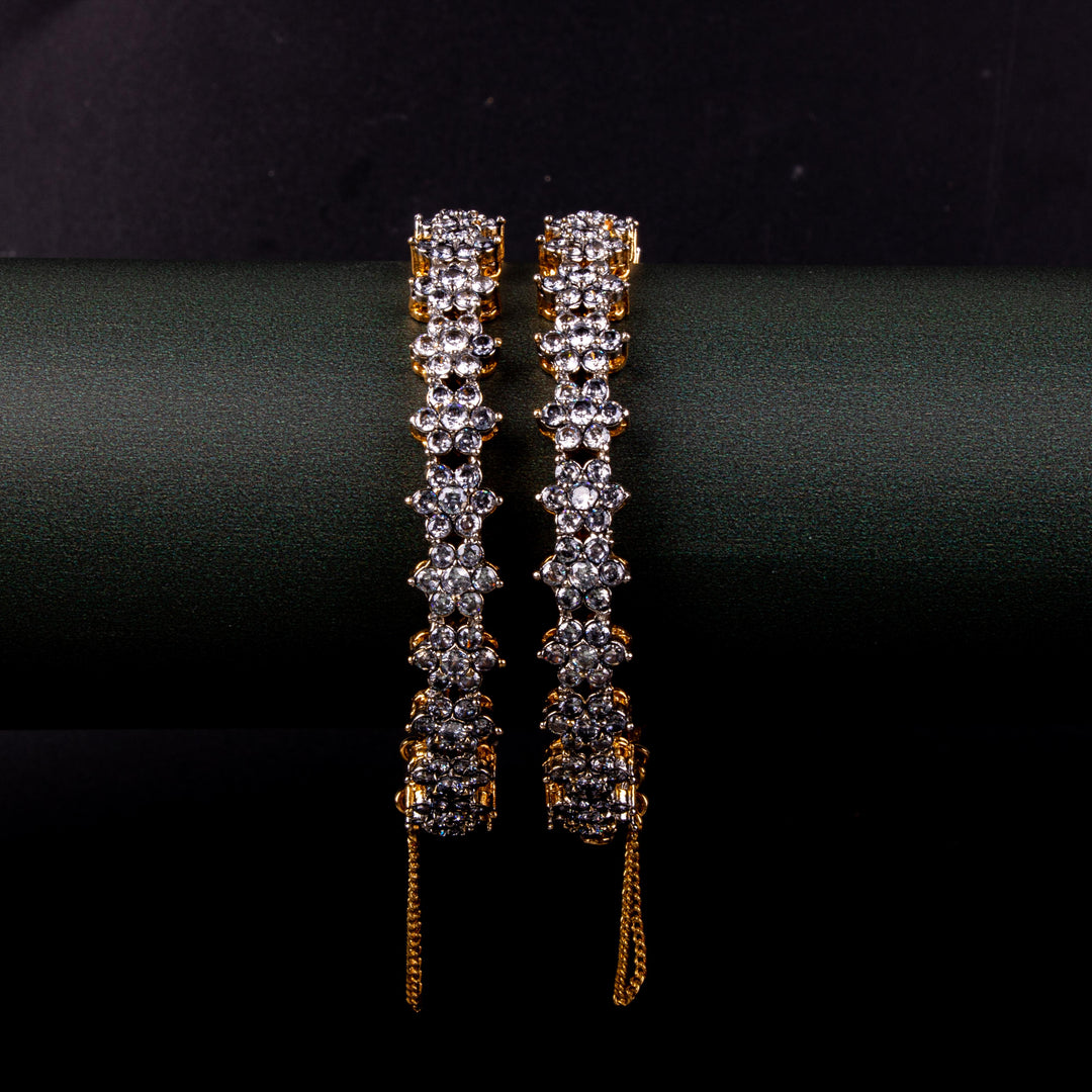 Premium Zircon Flower Bangle