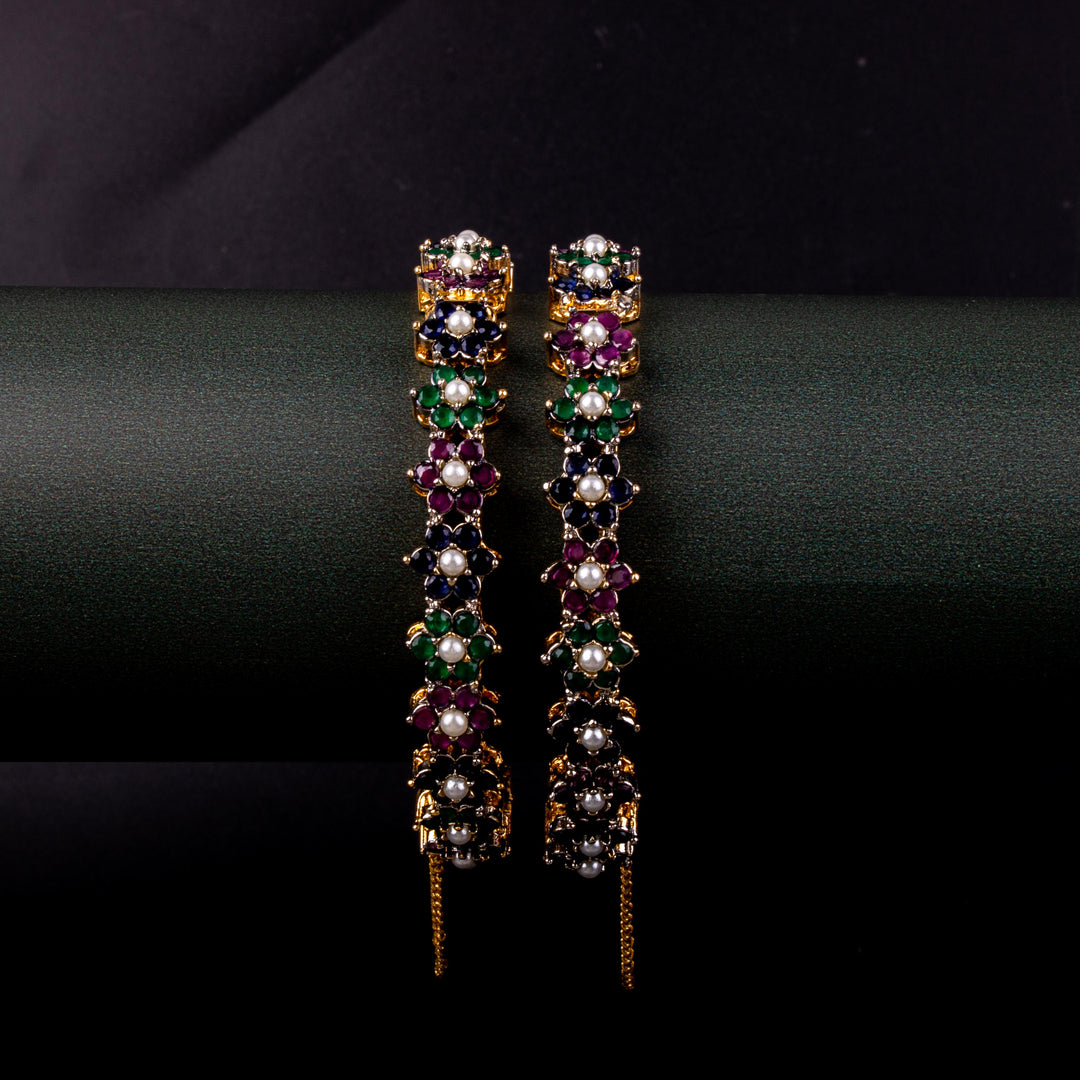 Premium Zircon Flower Bangle