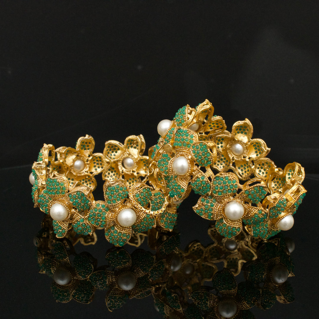Pearl Naurattan Bangle