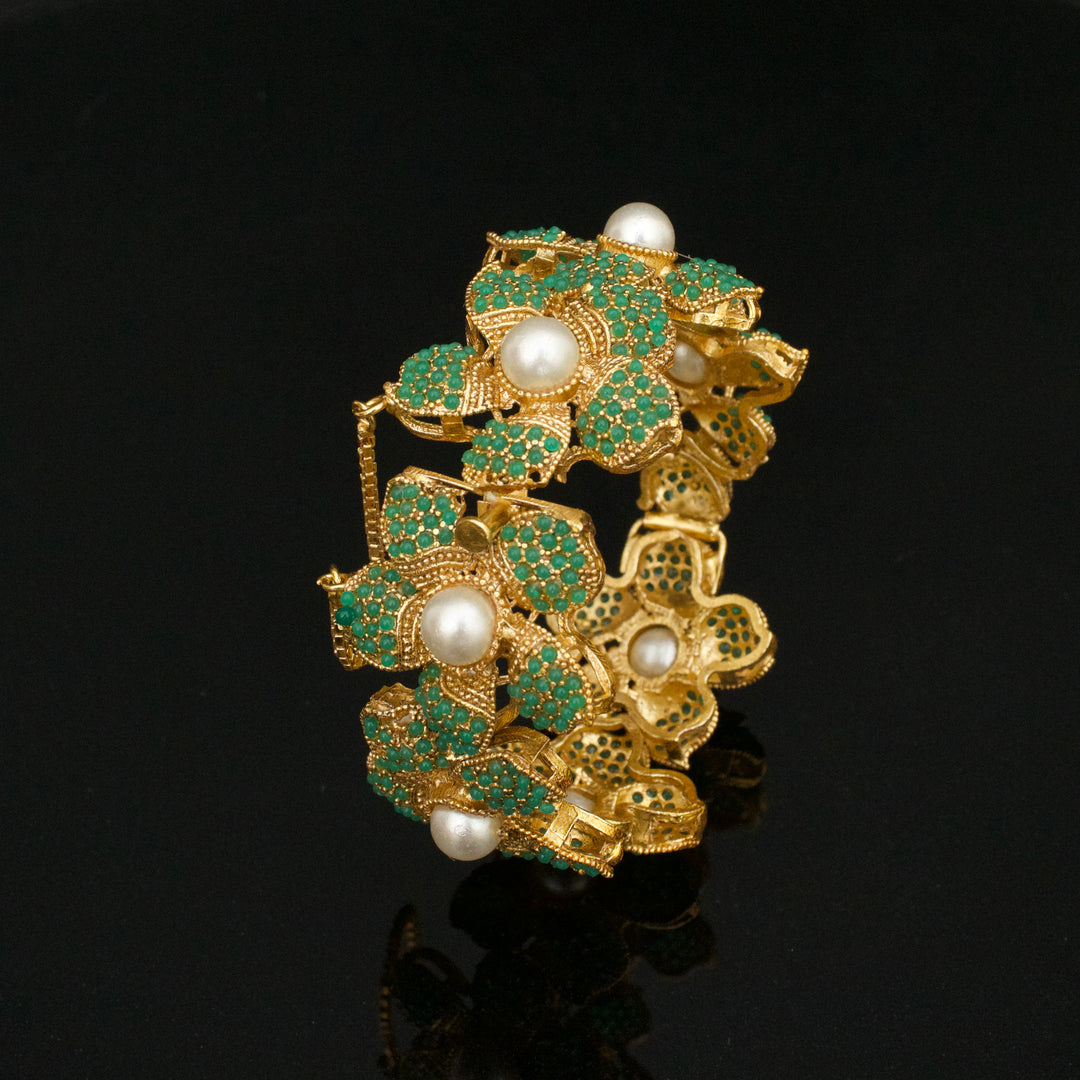 Pearl Naurattan Bangle
