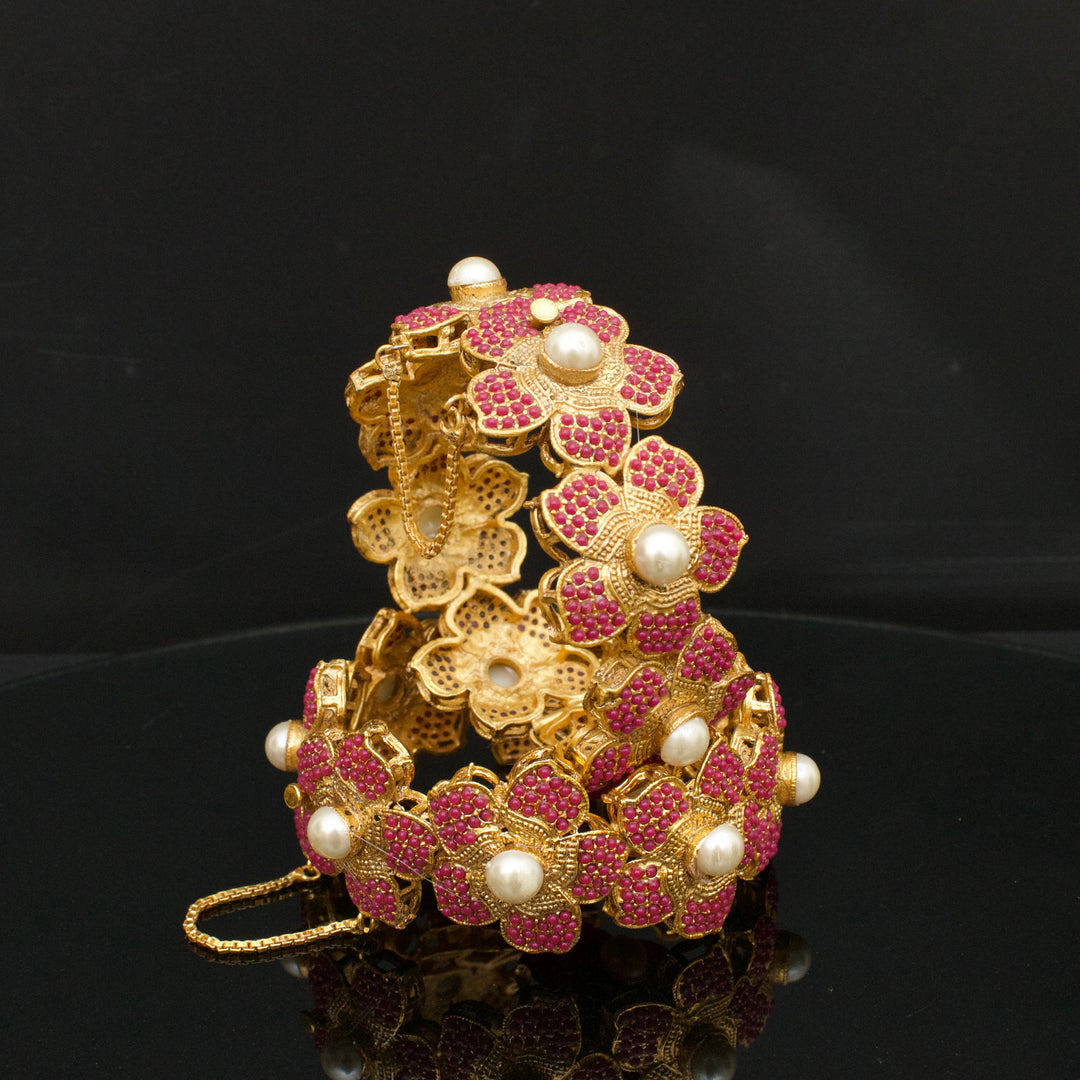 Pearl Naurattan Bangle