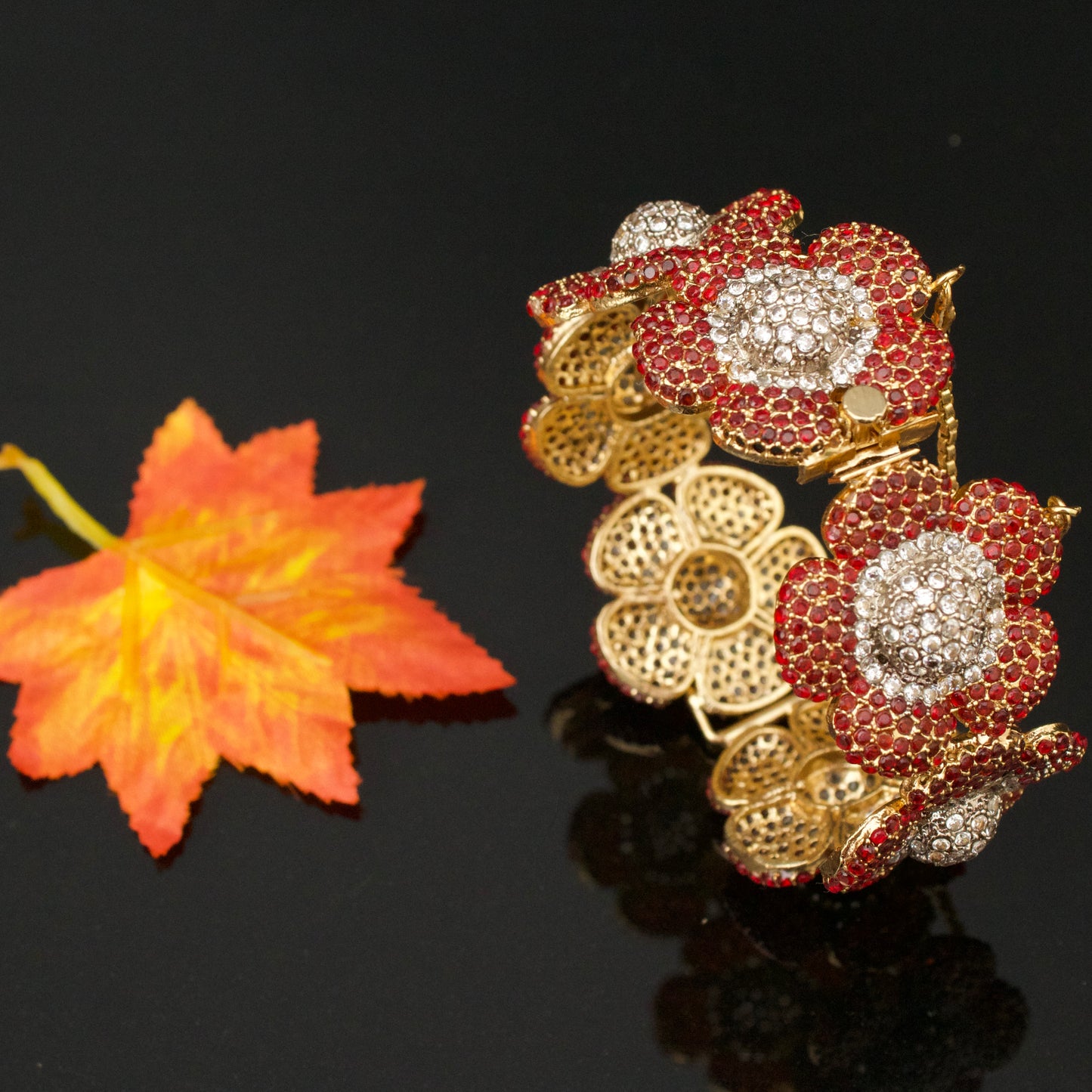 Elegant Real Zircon Single Bangle