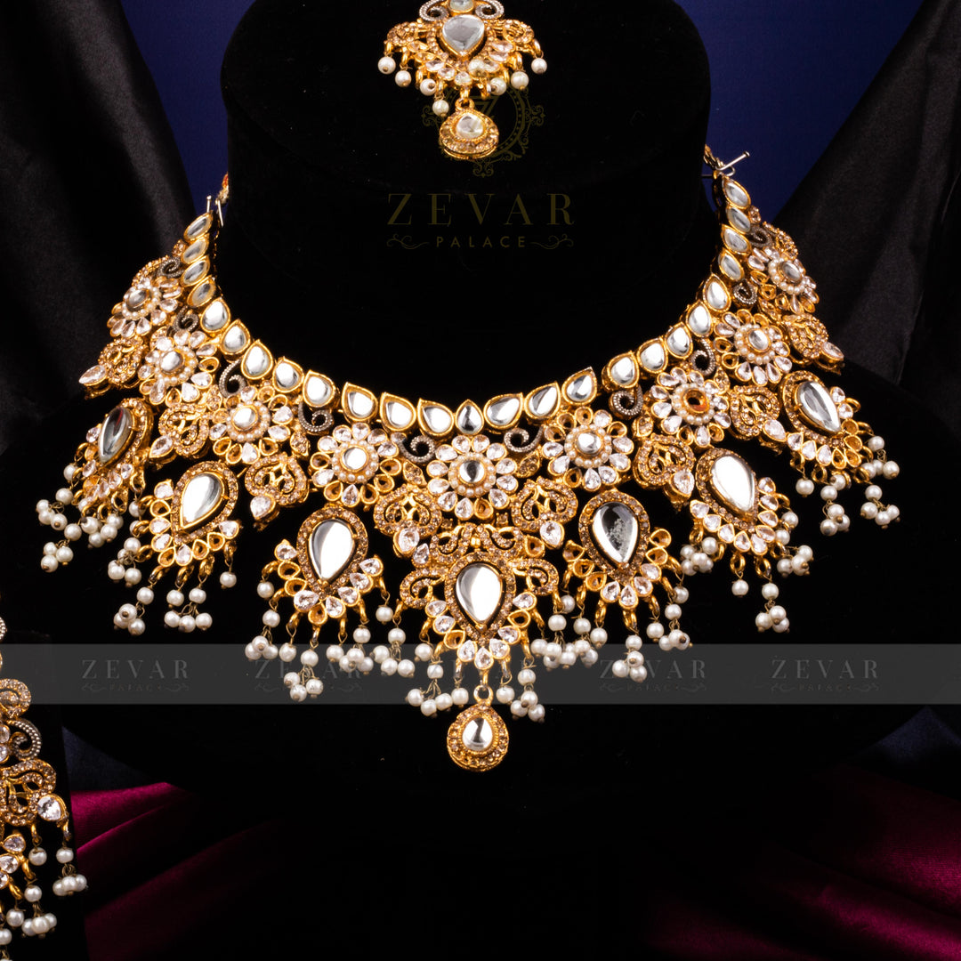 Bridal Stunning Kundan Set - 085
