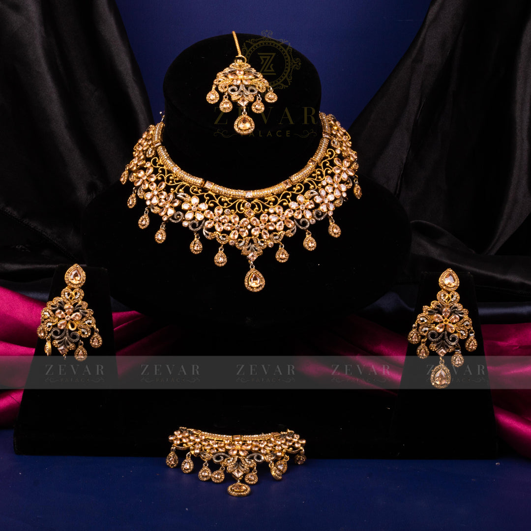 Bridal Stunning Kundan Set - 095