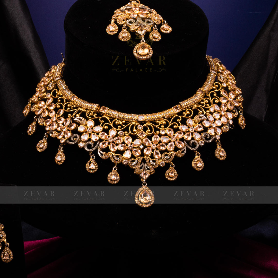 Bridal Stunning Kundan Set - 095
