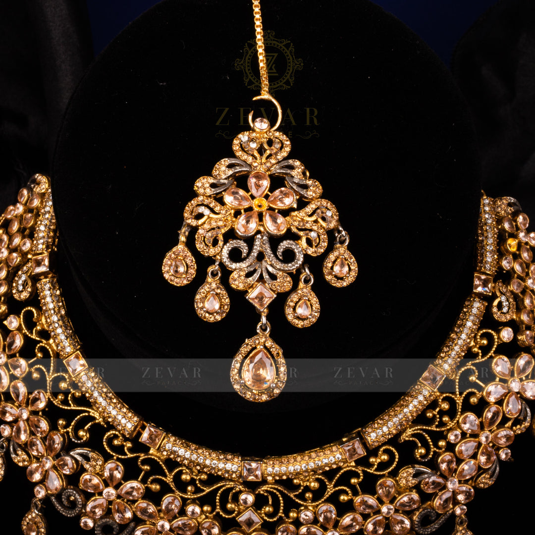 Bridal Stunning Kundan Set - 095