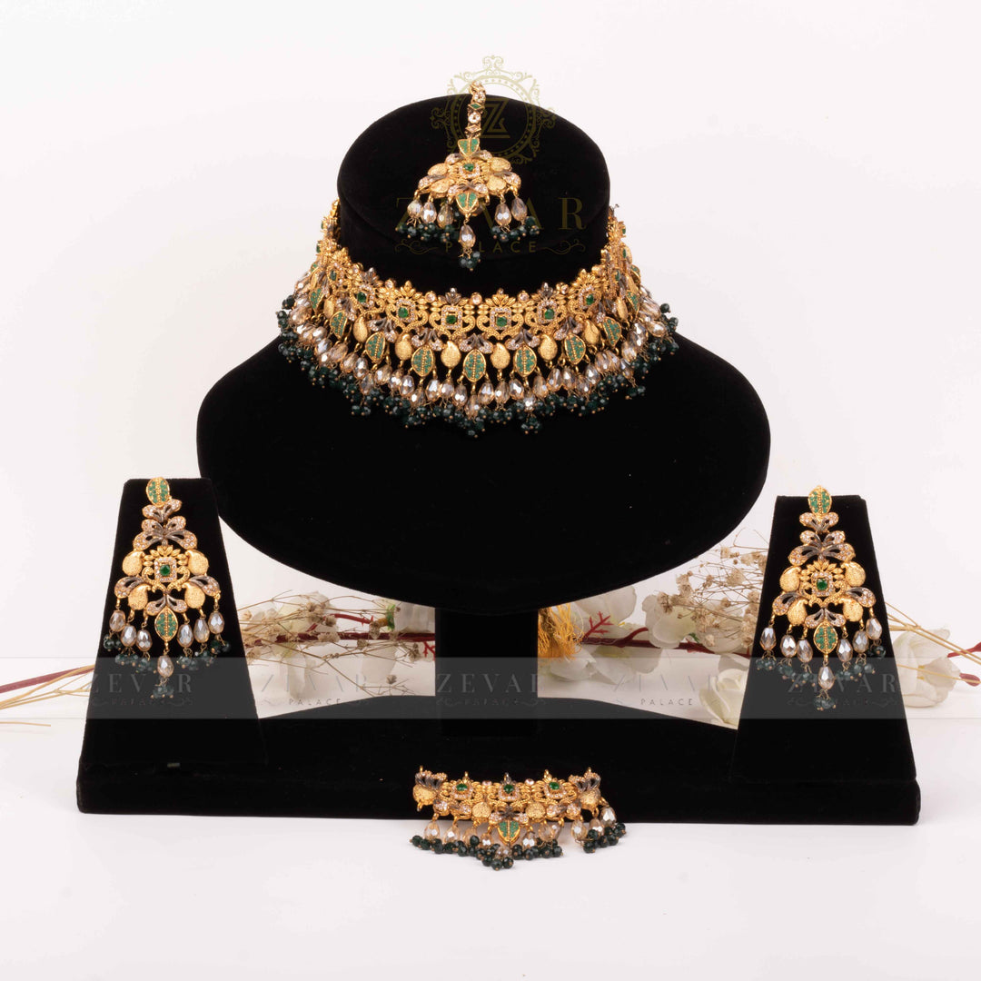 Bridal Stunning Kundan Set - 123