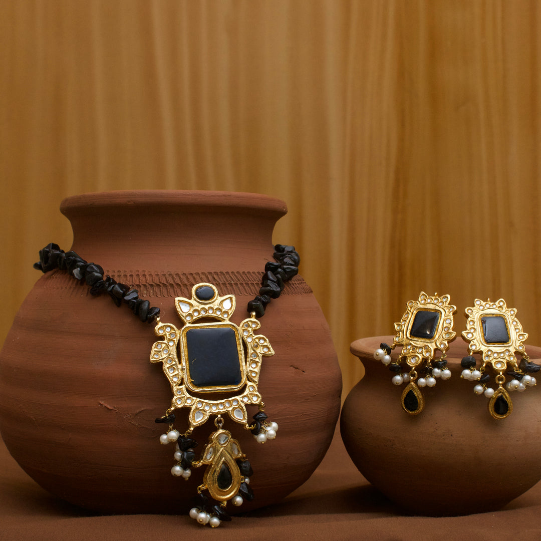 Exquisite Mala Necklace Set