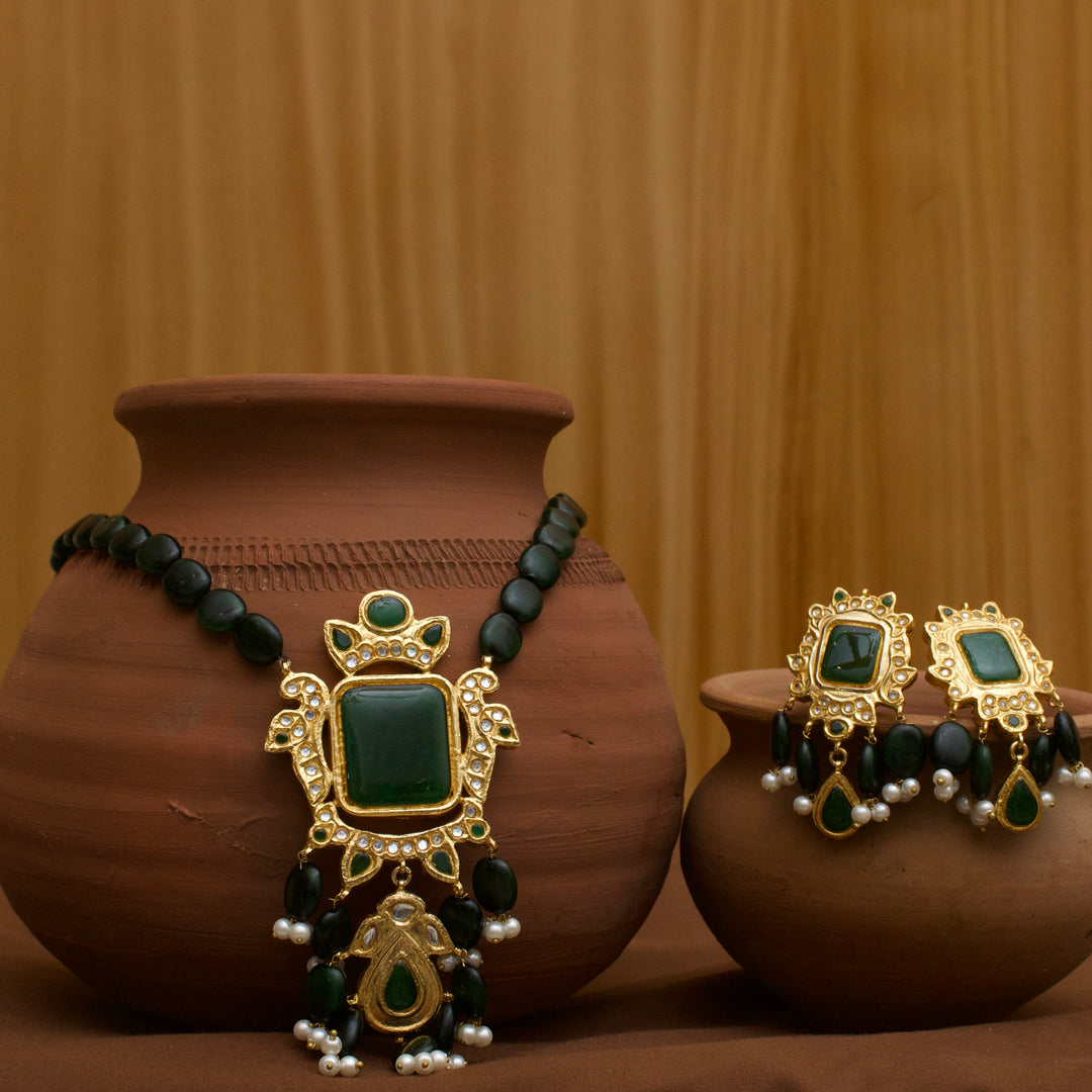 Exquisite Mala Necklace Set