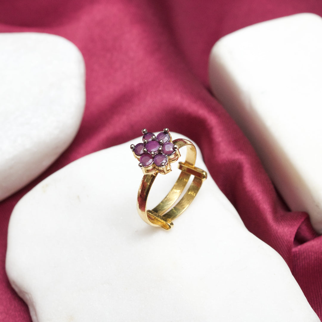 Zircoon Flowers Ring