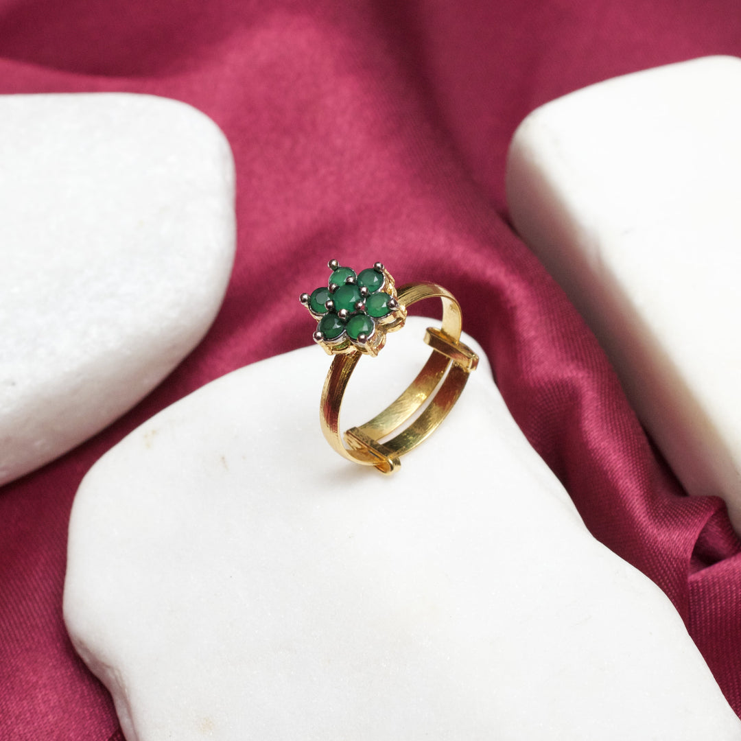 Zircoon Flowers Ring