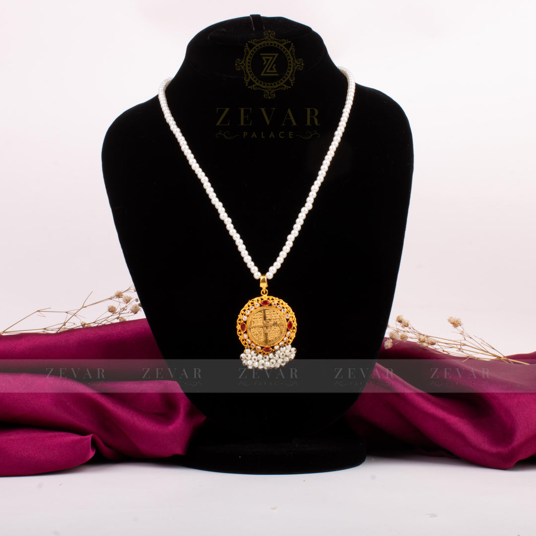 Calligraphy Pendant 040