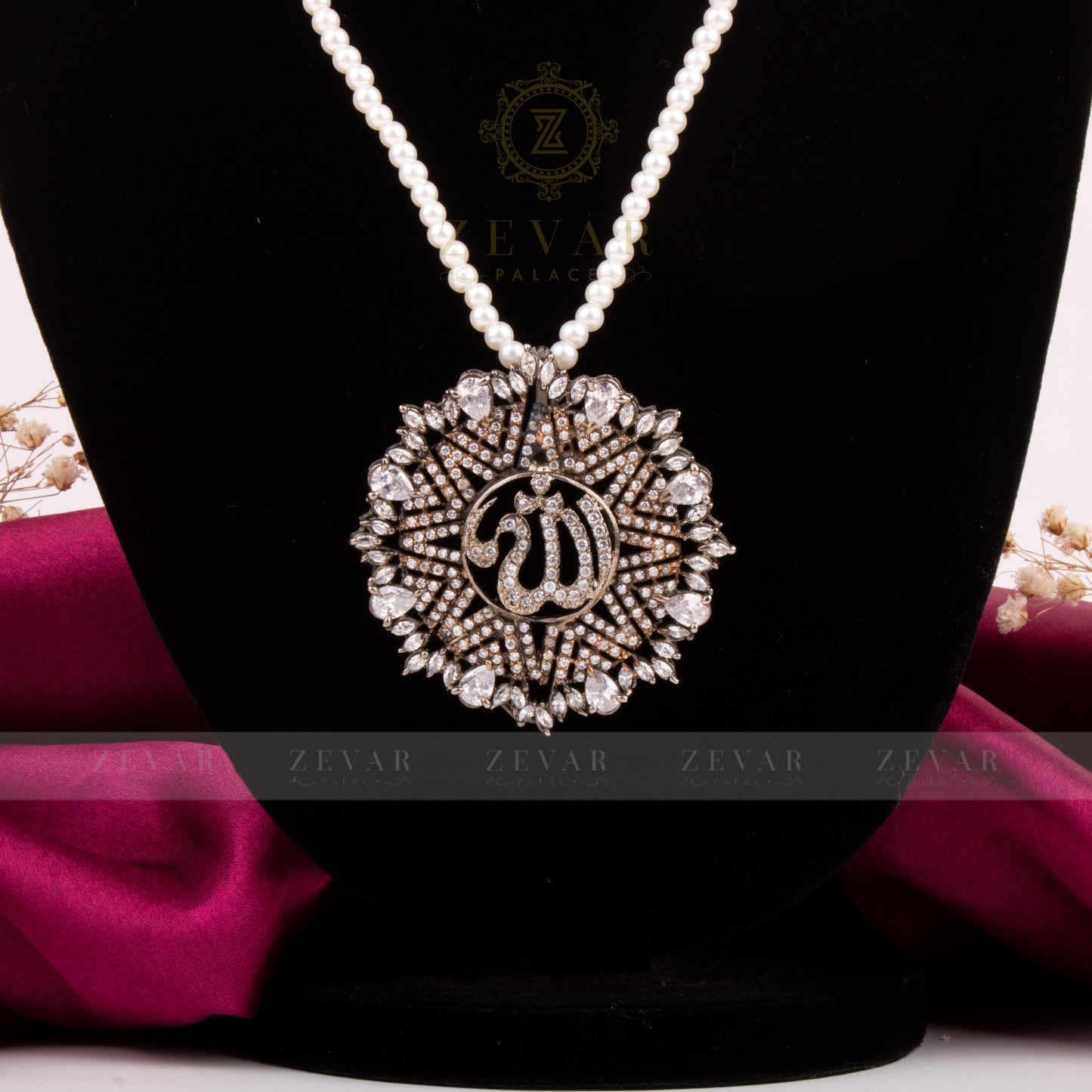 Calligraphy Pendant 046