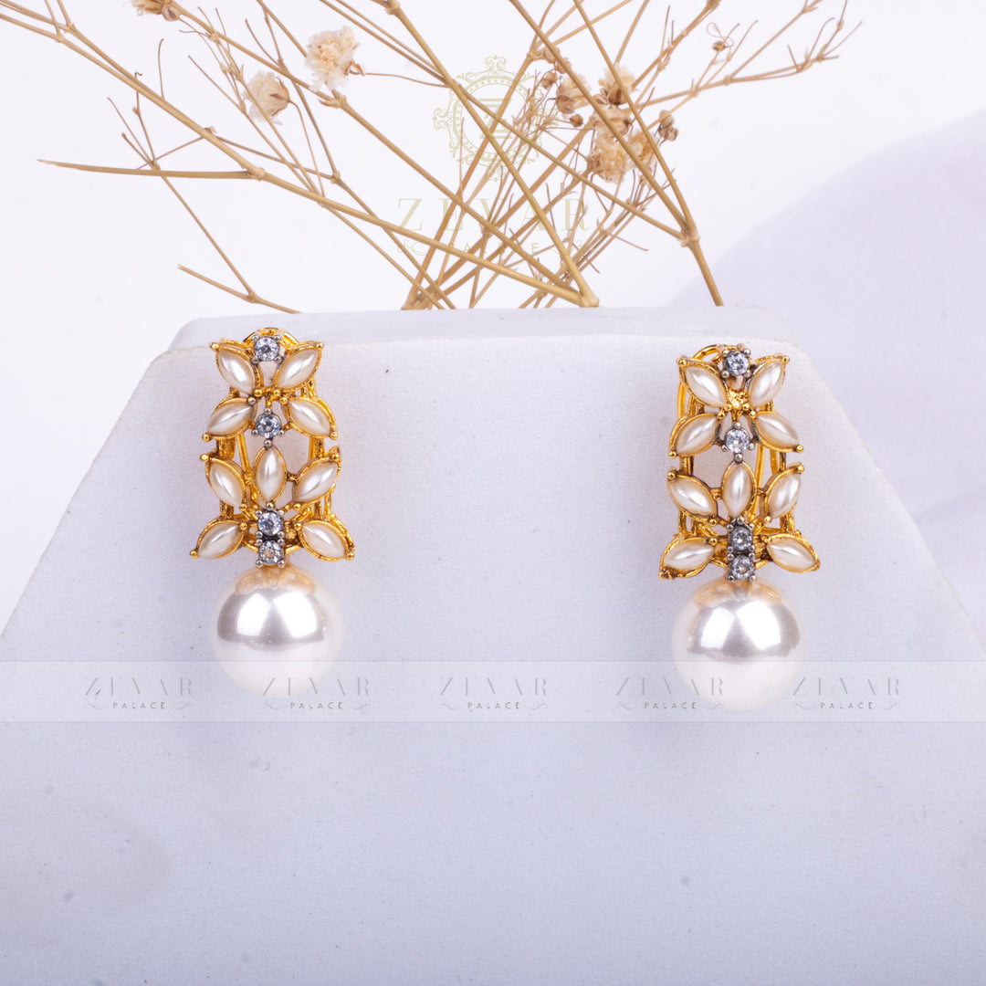 Pearl Flare Studs