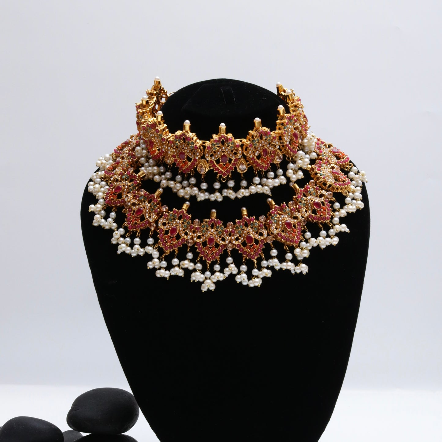 Elegant Naurattan Set