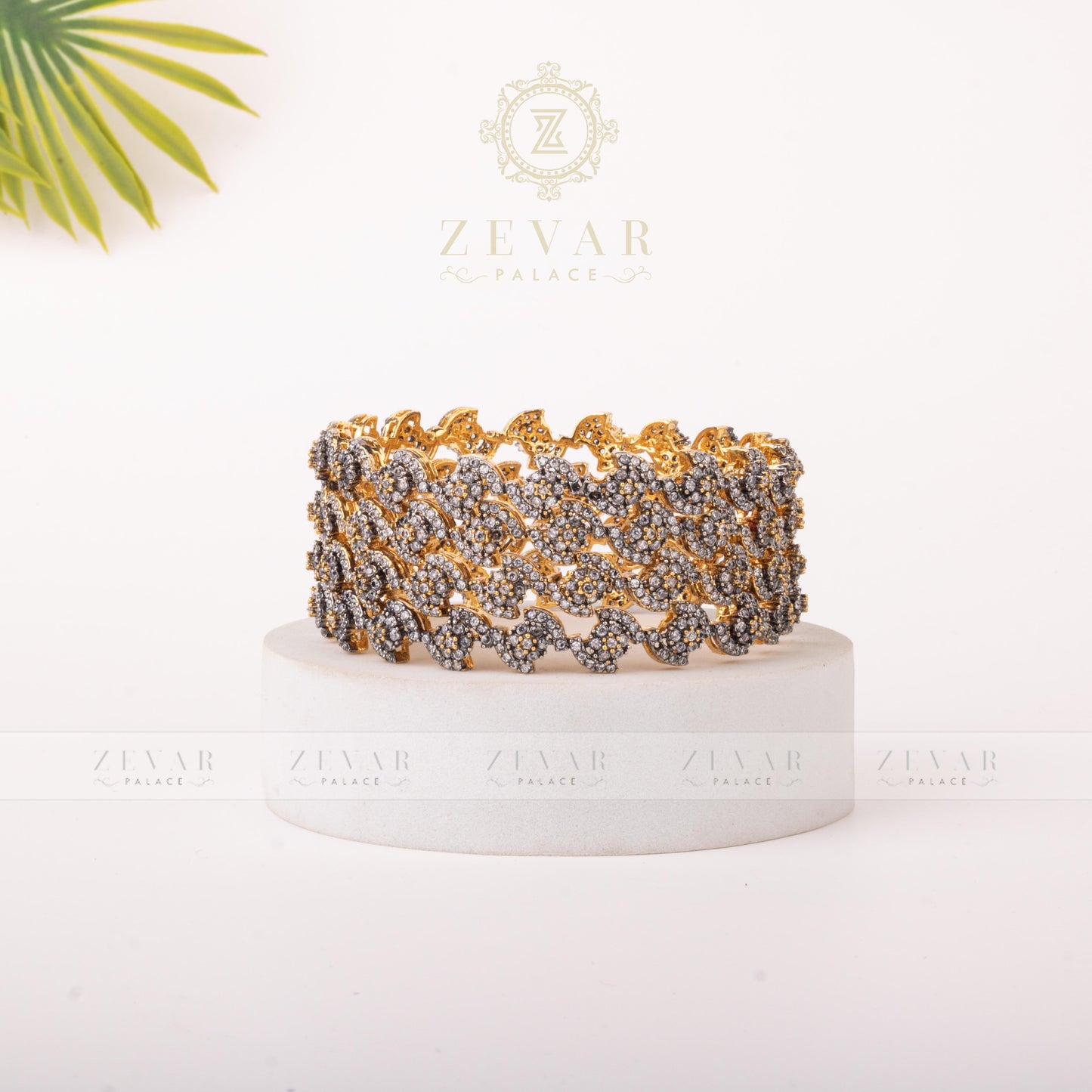 Zircons Bangle 03
