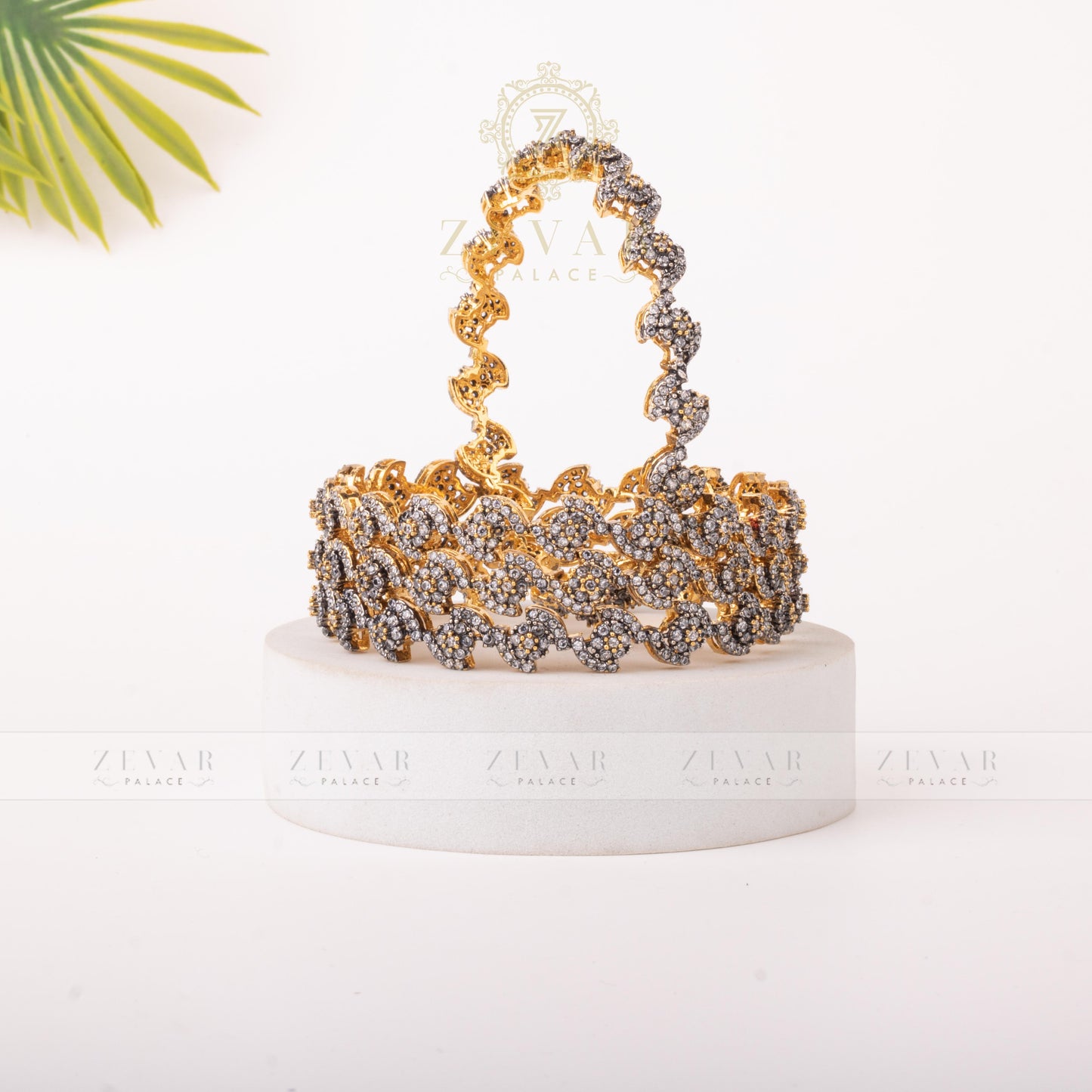 Zircons Bangle 03