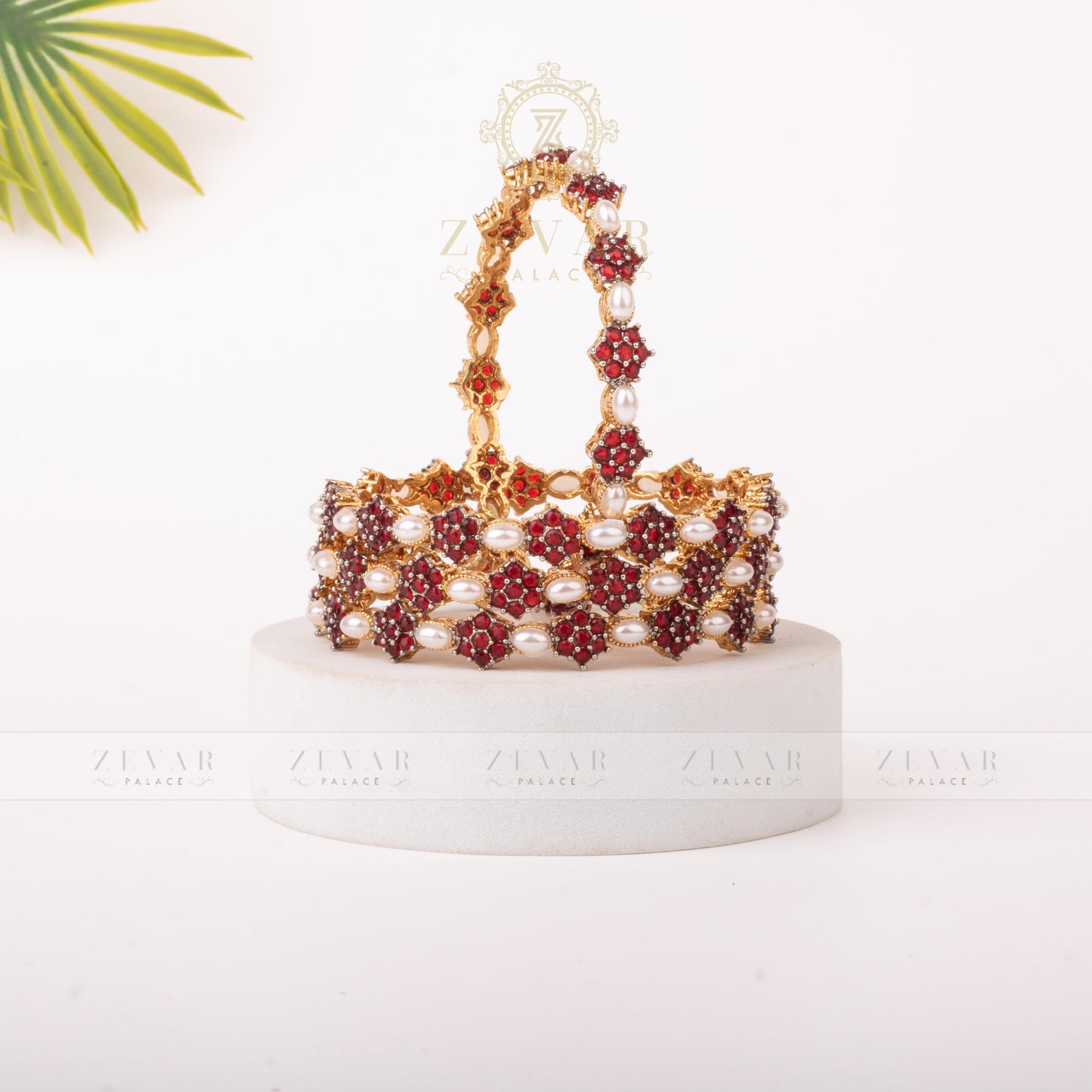Zircons Bangle 04