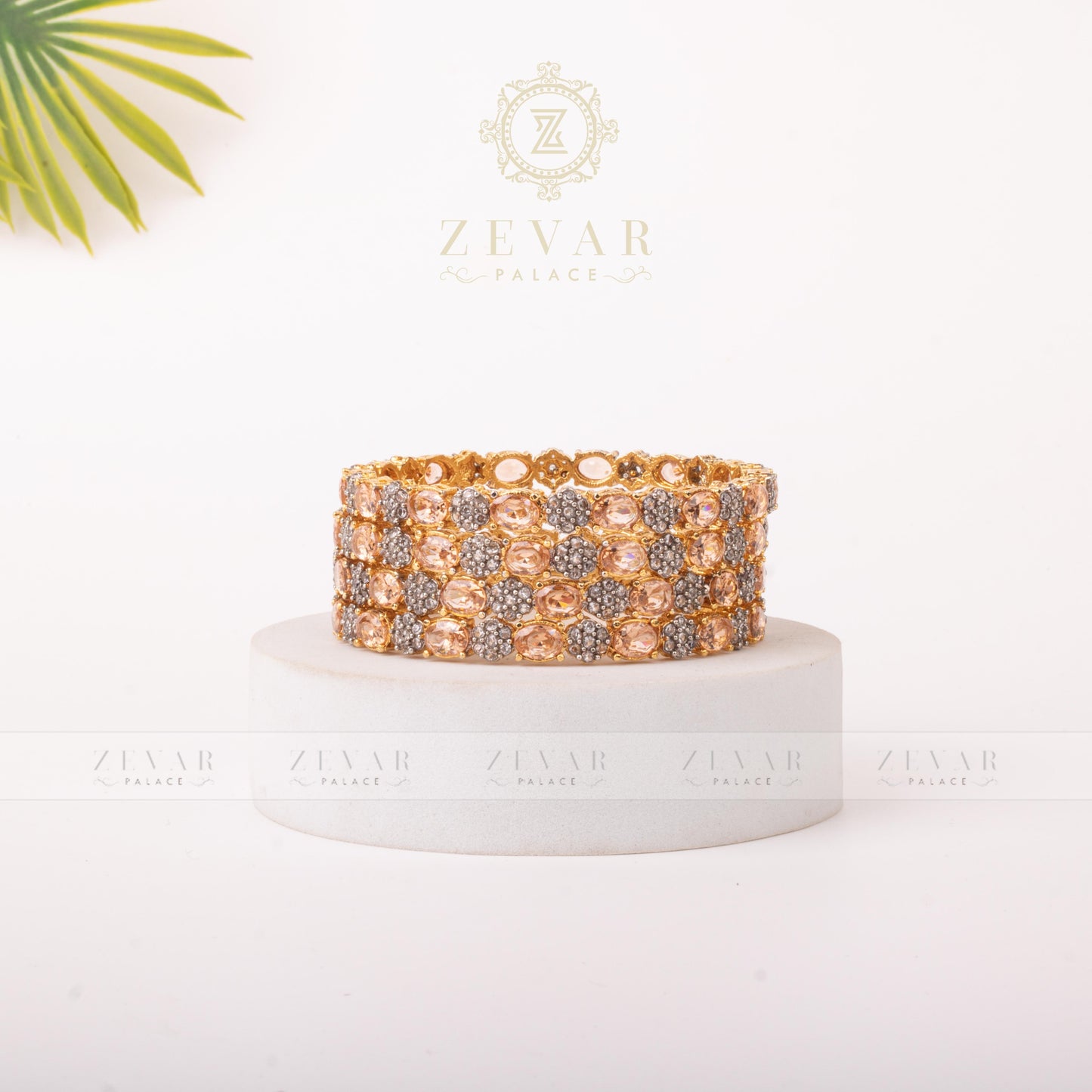 Zircons Bangle 05