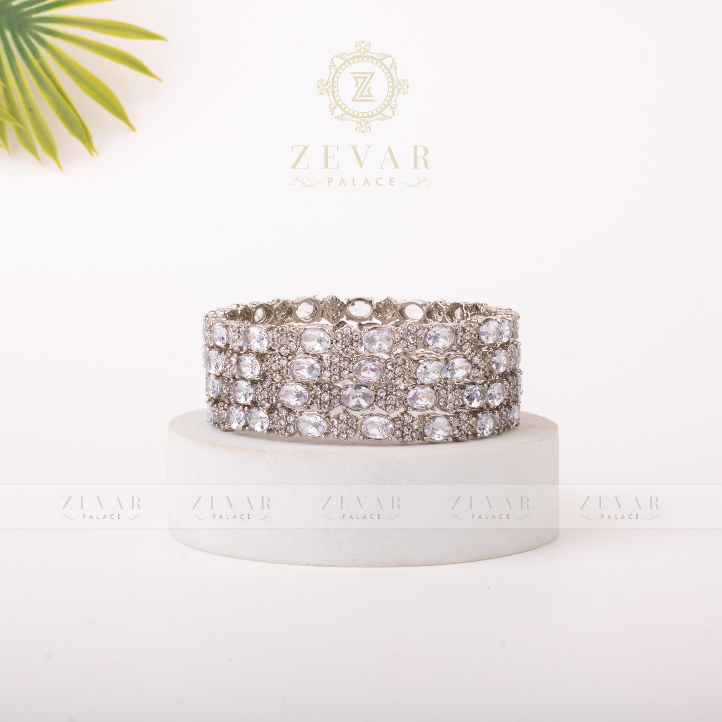Zircons Bangle 05