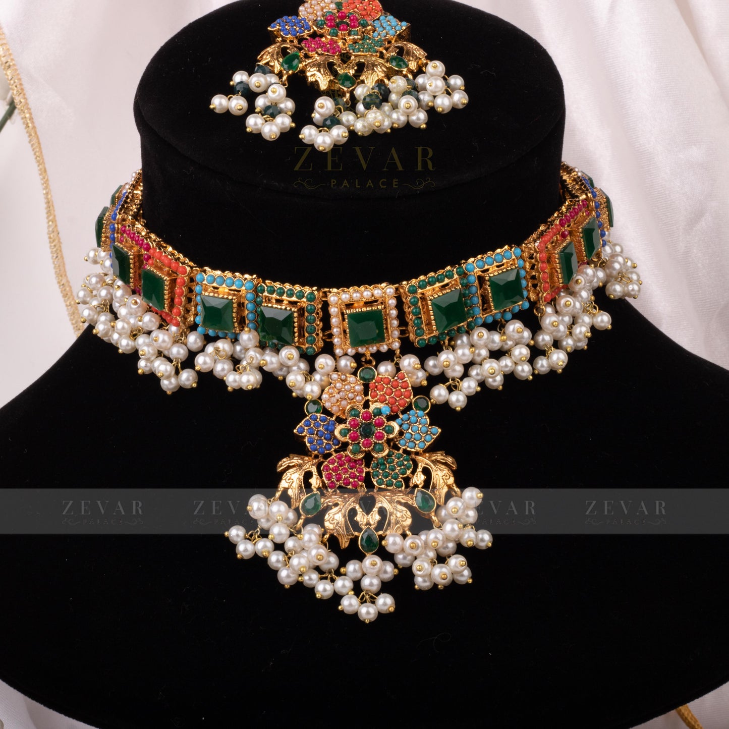 Stunning Naurattan Set 309