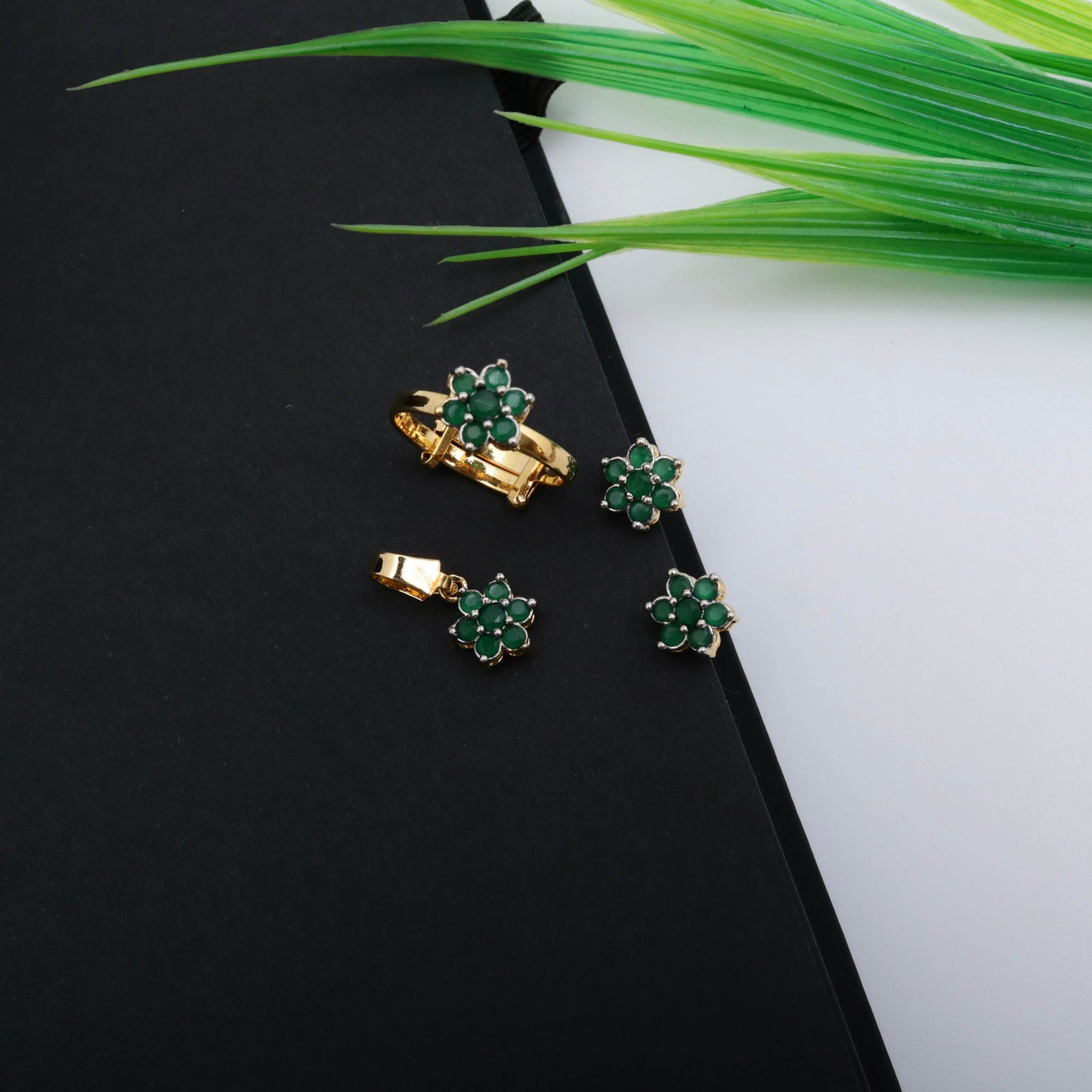Zircoon Flowers Combo Set
