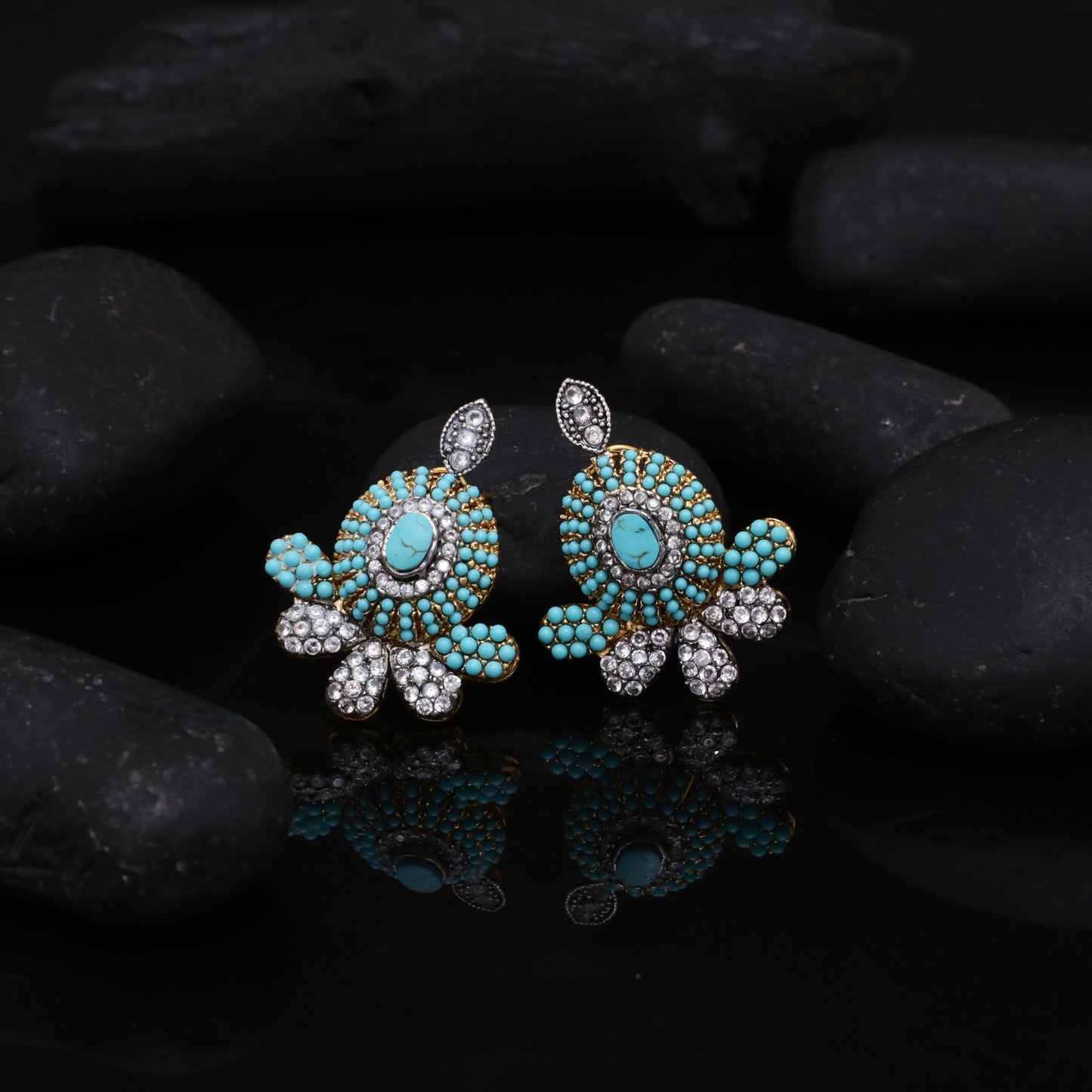 Oxidized Zircon studs