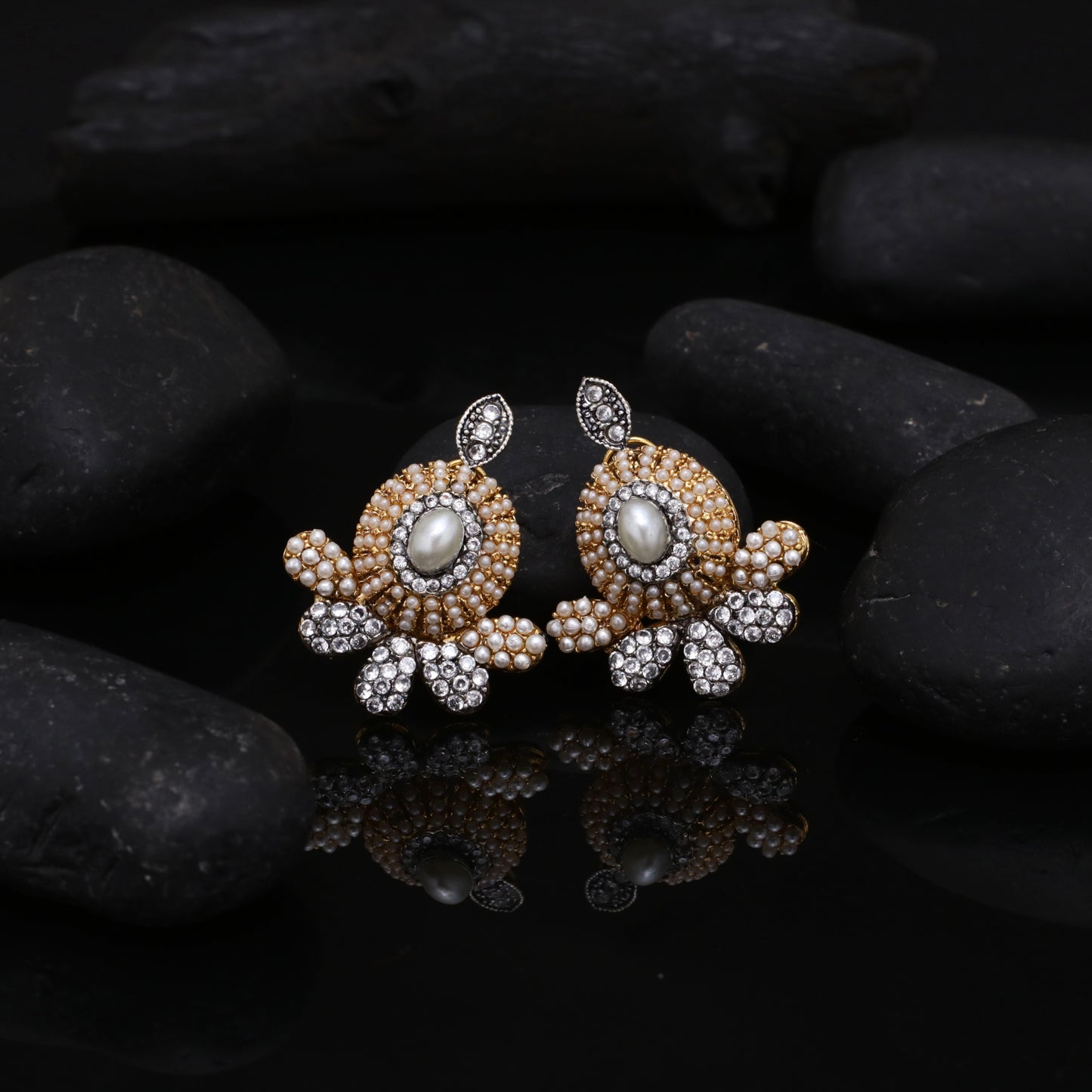 Oxidized Zircon studs