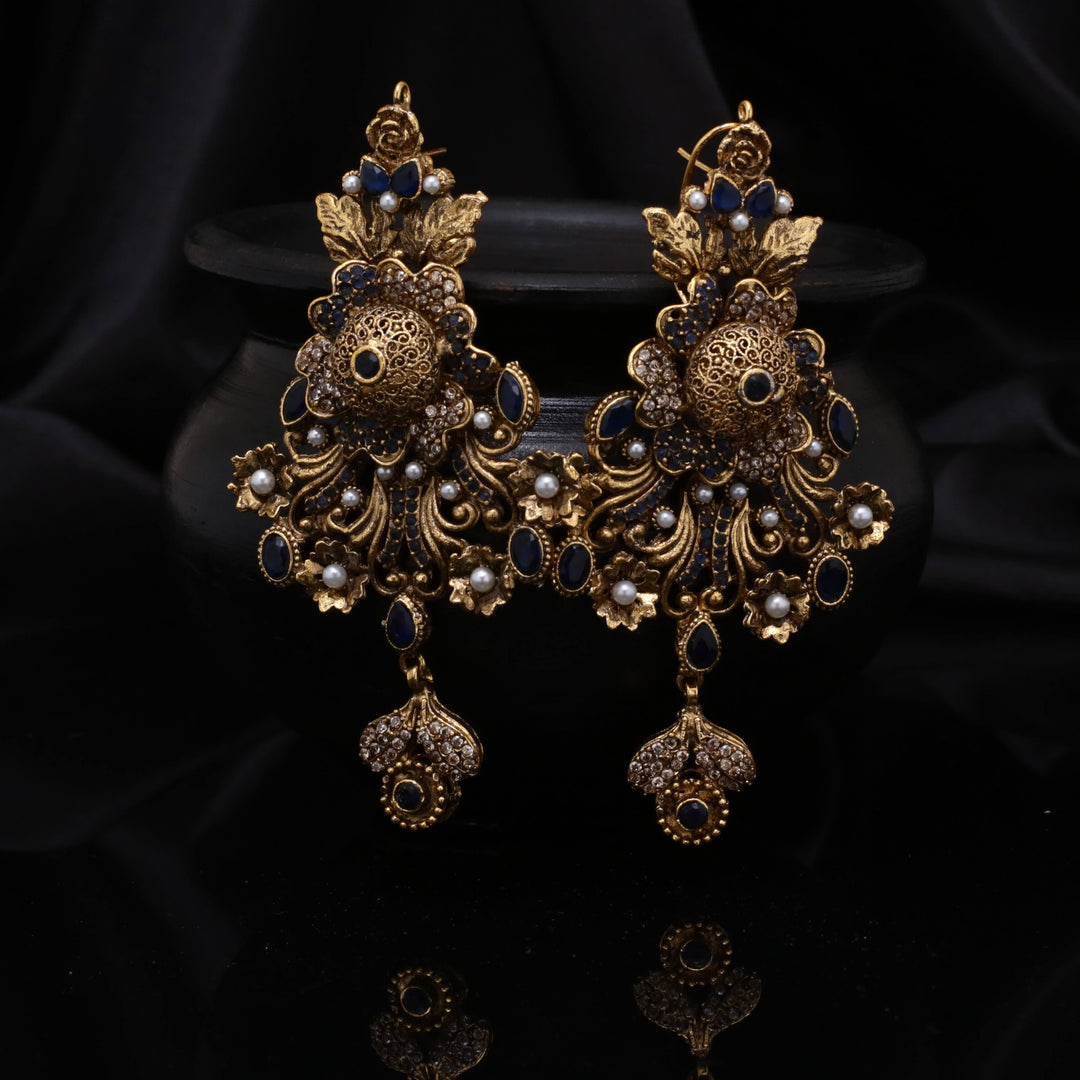 Kairi Zirconia with Crystal Earing 02