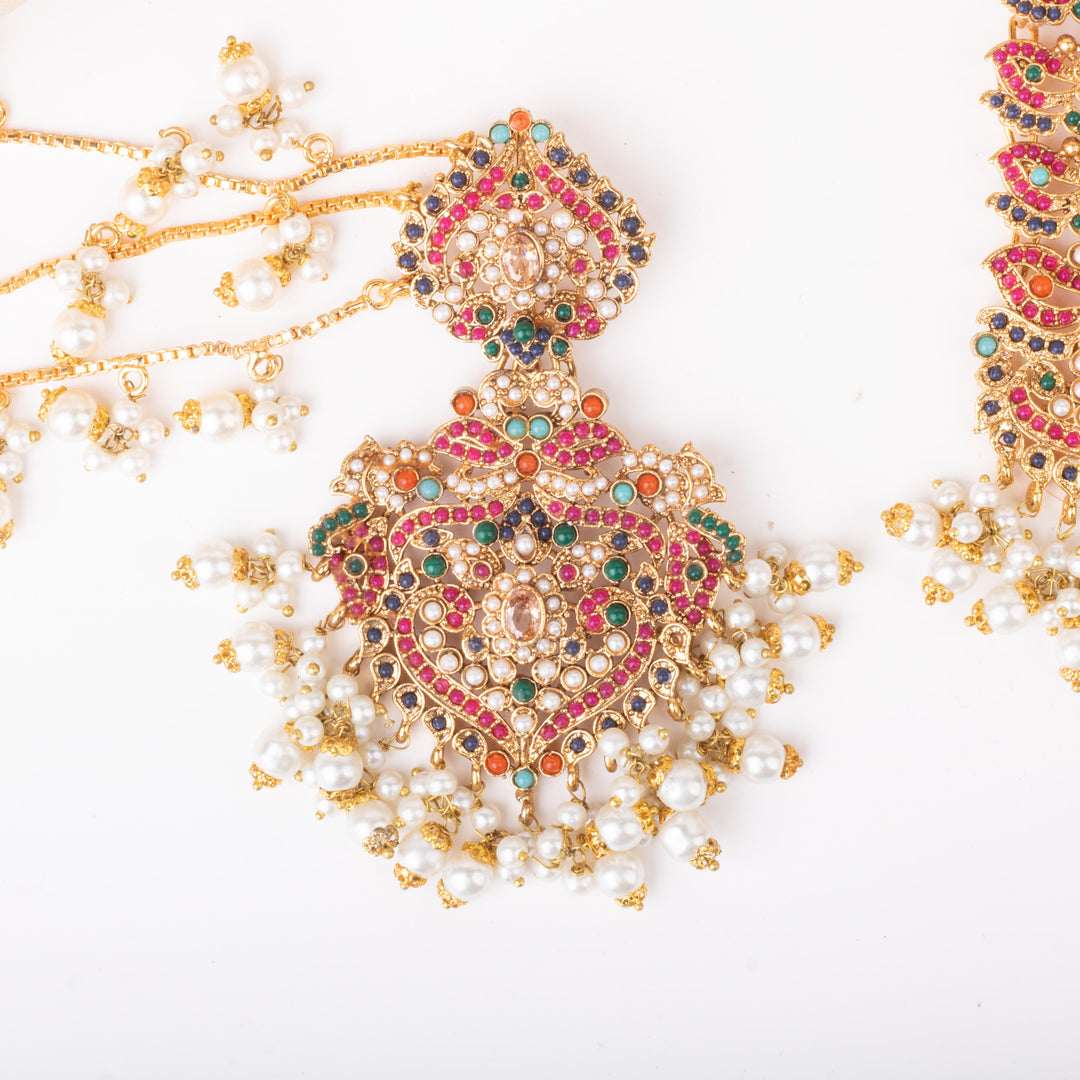 Rang-e-Bahar Earing & Teeka Champagne