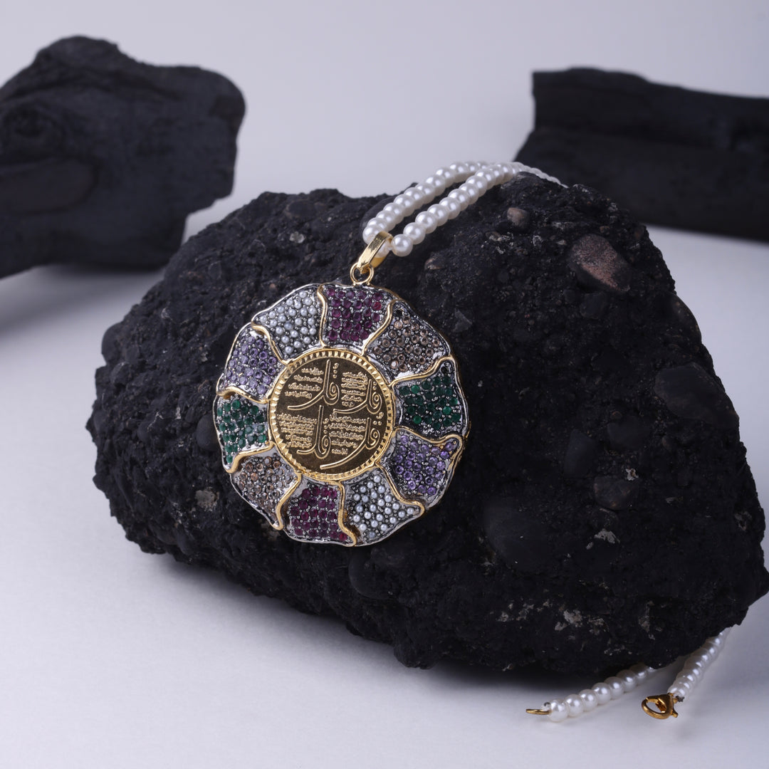 Calligraphy Pendant 030