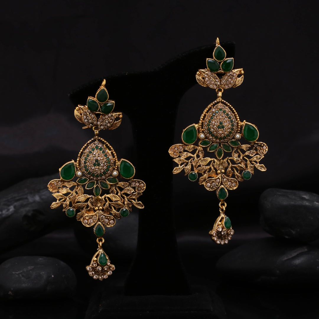Kairi Zirconia with Crystal Earing 03