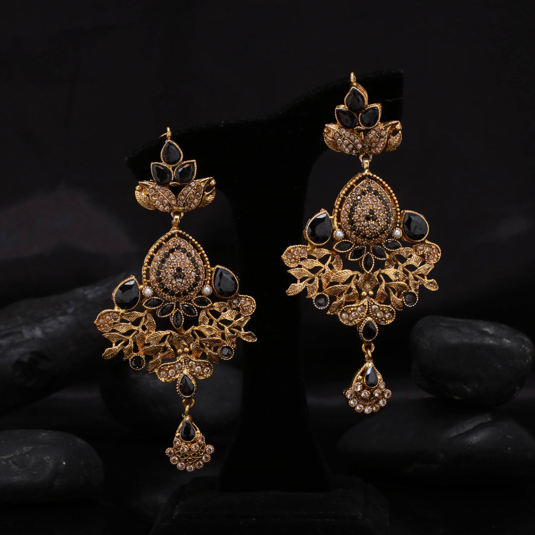Kairi Zirconia with Crystal Earing 03