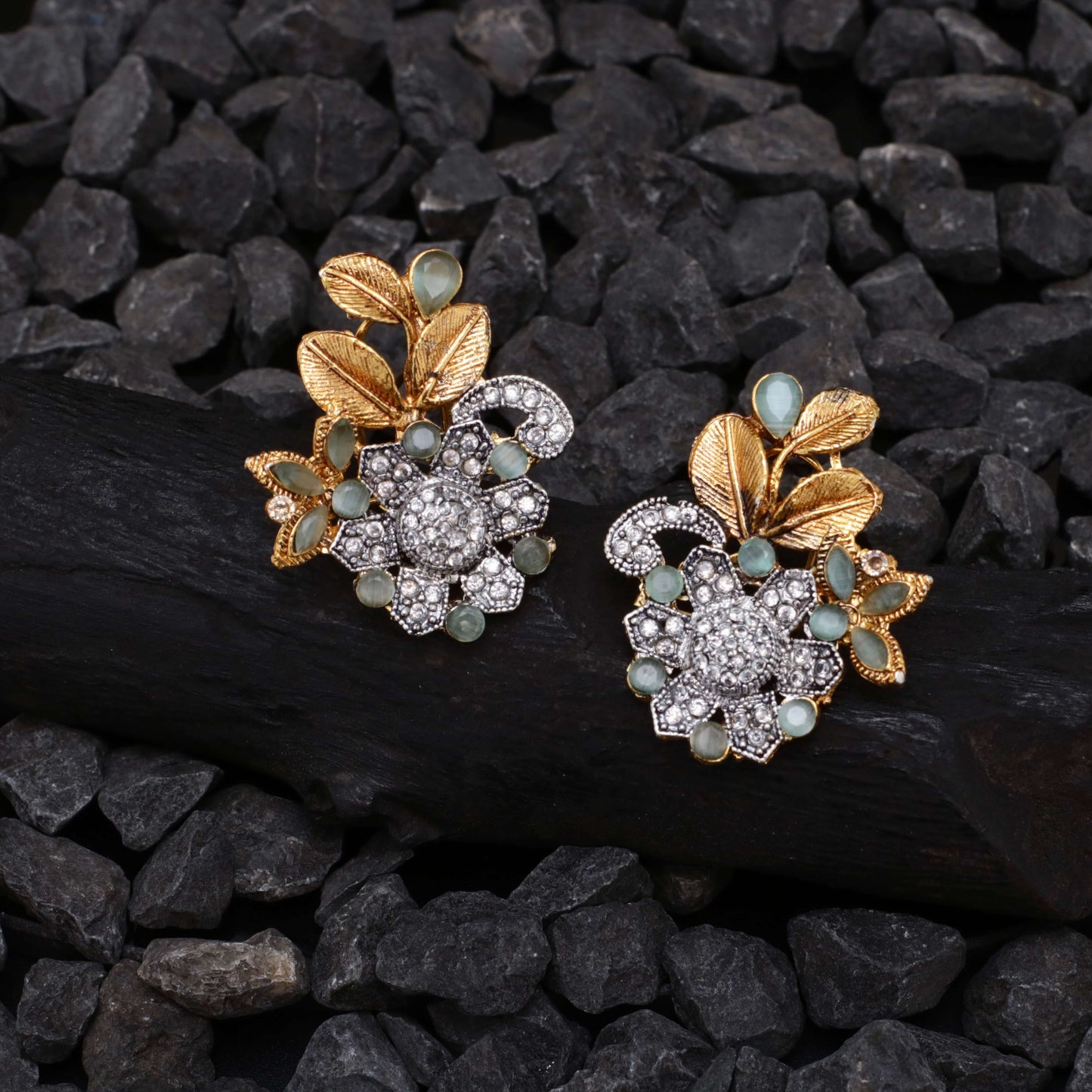 Leaves Studs 02