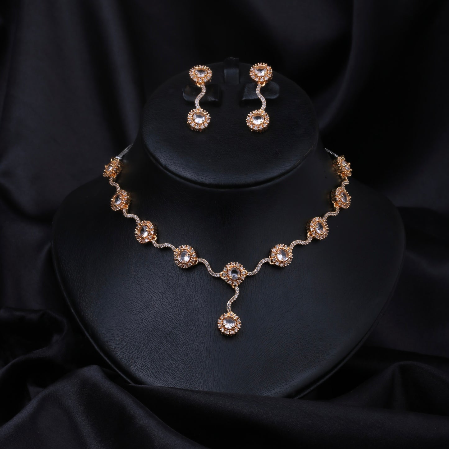 Celestial Charm Set Golden 22