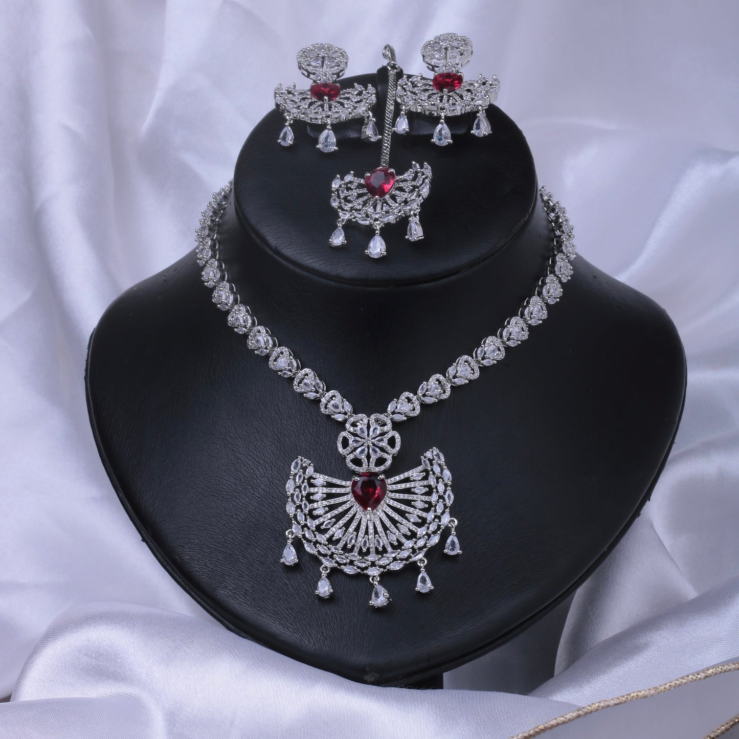 Celestial Charm Set Red 41